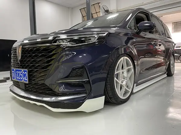 TECH의 자동차 개조 부품 생산을 돕습니다. TECH의 자동차 개조 부품 생산을 돕습니다.