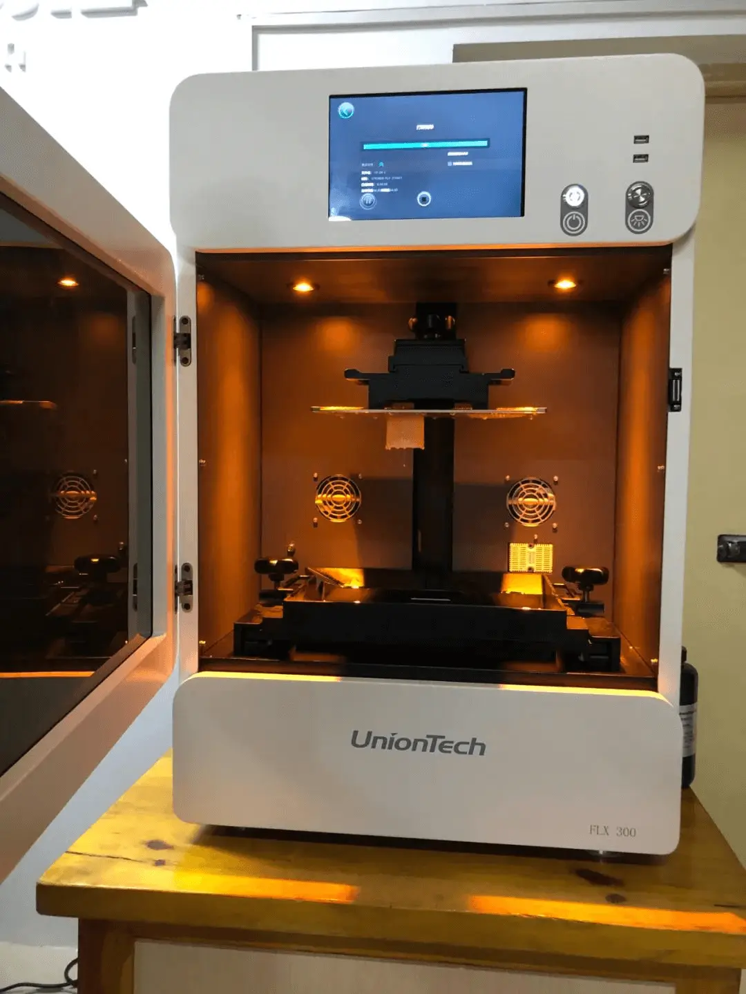 Uniontech Provided 3D Printers and Technical Support for the World Ceramics