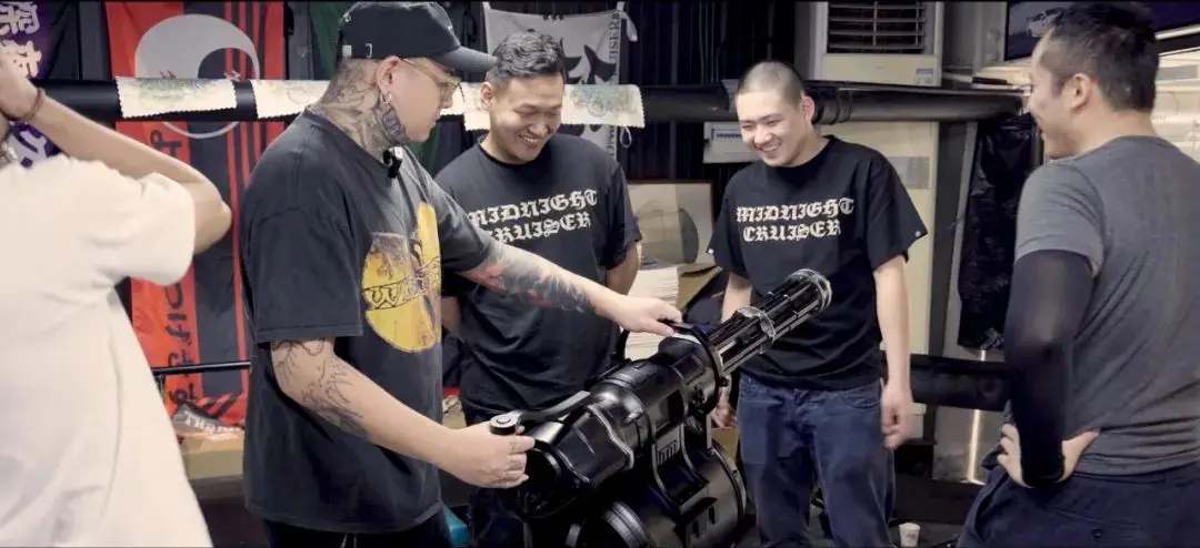 3D_printed_Gatling_gun_after_post-processing_2.jpg.webp