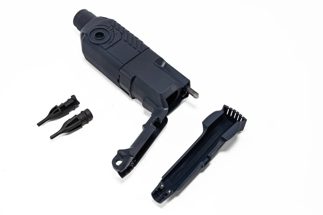 UnionTech_industrial-grade_3D_printer_in_the_field_of_hand_plate_application.png.webp